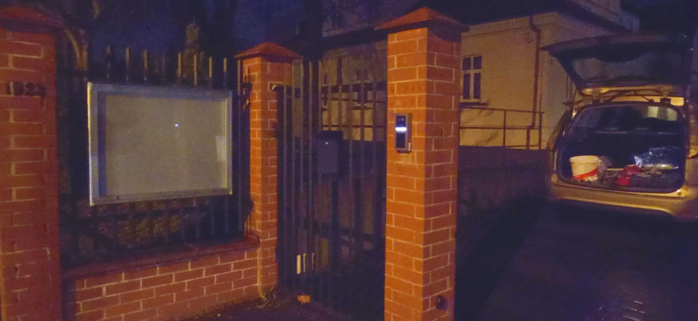Gablotka przed wjazdem do Szilo